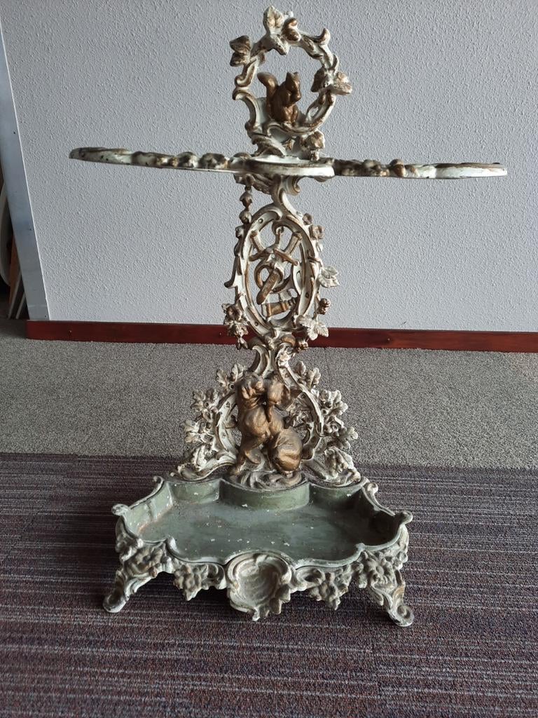 Ijzeren parapluhouder met decoratieve details, Ophalen, Gebruikt
