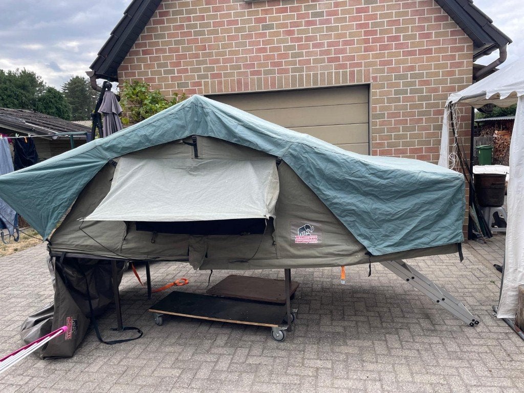 2 zeer mooie en degelijkeTembo daktenten te koop (Hannibal), Ophalen, Zo goed als nieuw, Tot en met 2
