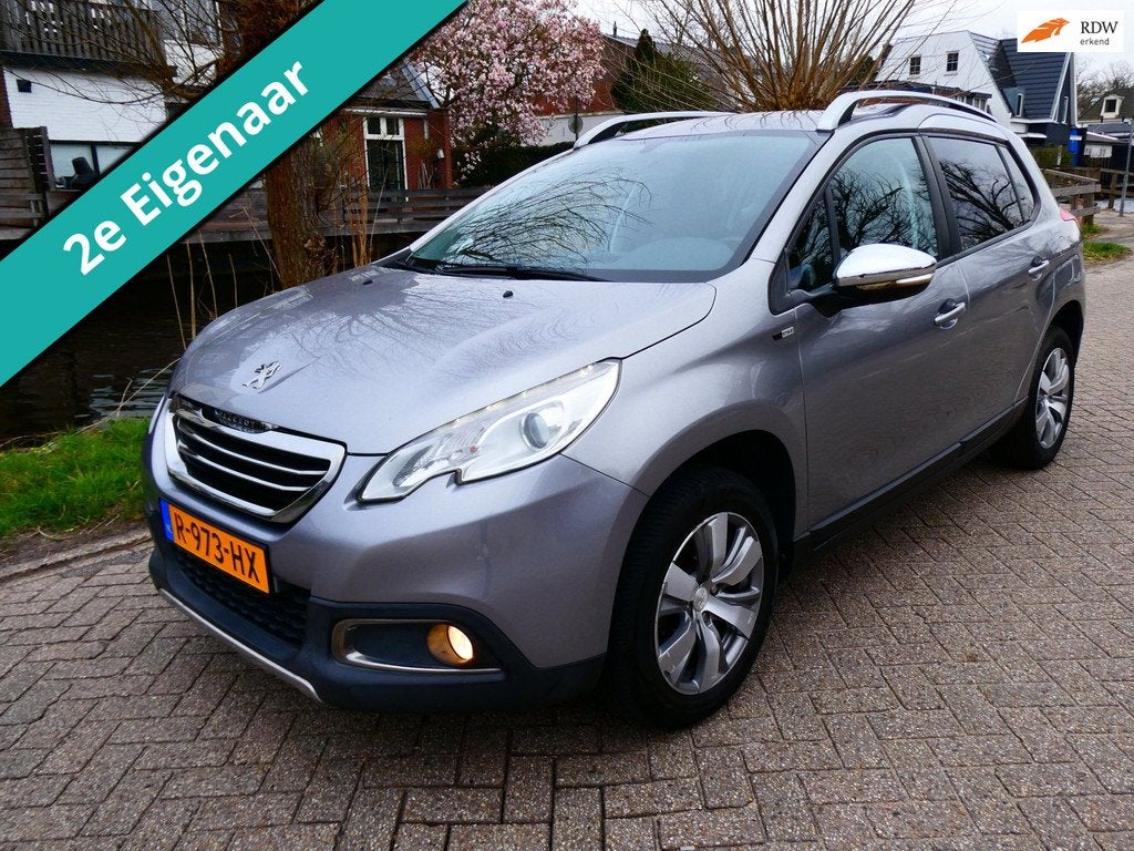 Peugeot 2008 1.2i Active 132.000km. 2e eig. Clima Cruise Nav, Auto's, Peugeot, Bedrijf, Te koop, ABS, Airbags, Airconditioning