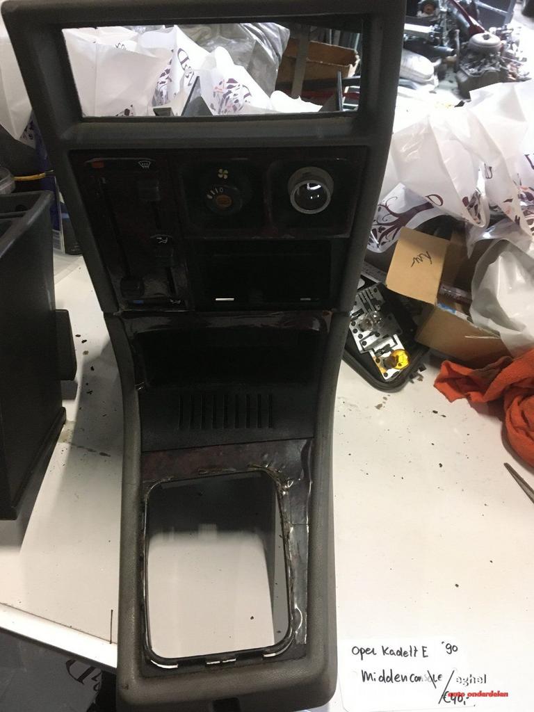 Opel Kadett E Cabrio 1990 Middenconsole, Auto-onderdelen, Interieur en Bekleding, Gebruikt, -, -, Ophalen of Verzenden