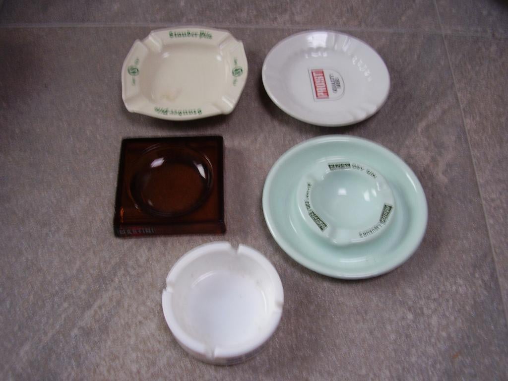 3 asbakken, Ophalen of Verzenden, Sigarenbandjes