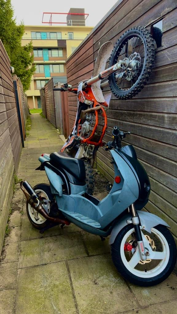Peugot ludix 70cc dd uniek, Fietsen en Brommers, Snorfietsen en Snorscooters, Zo goed als nieuw, Peugeot, Tweetakt, Ophalen of Verzenden