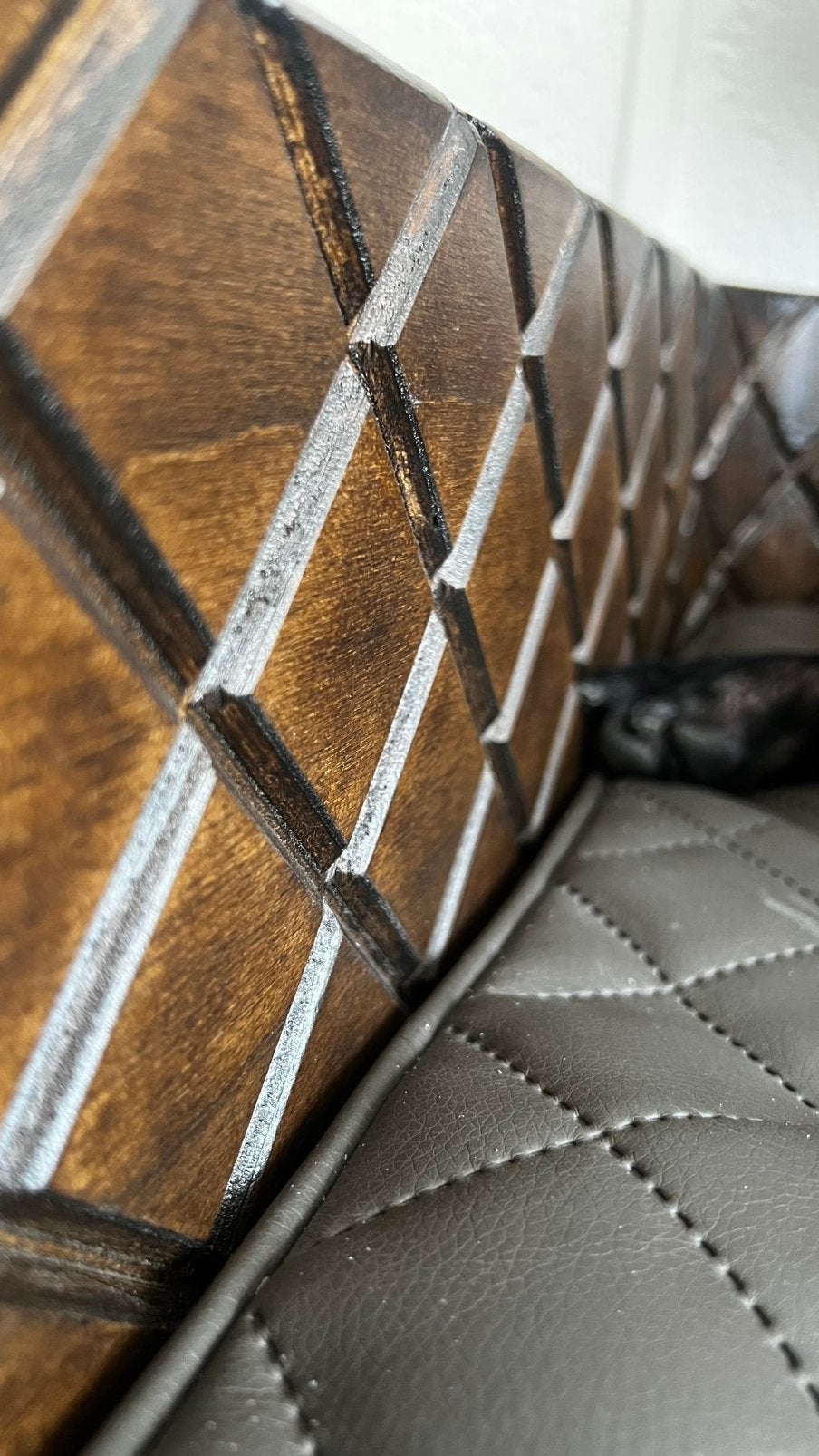 Houten hondenbed met kussen, wordt op bestelling gemaakt, Ophalen of Verzenden, Nieuw, Overige