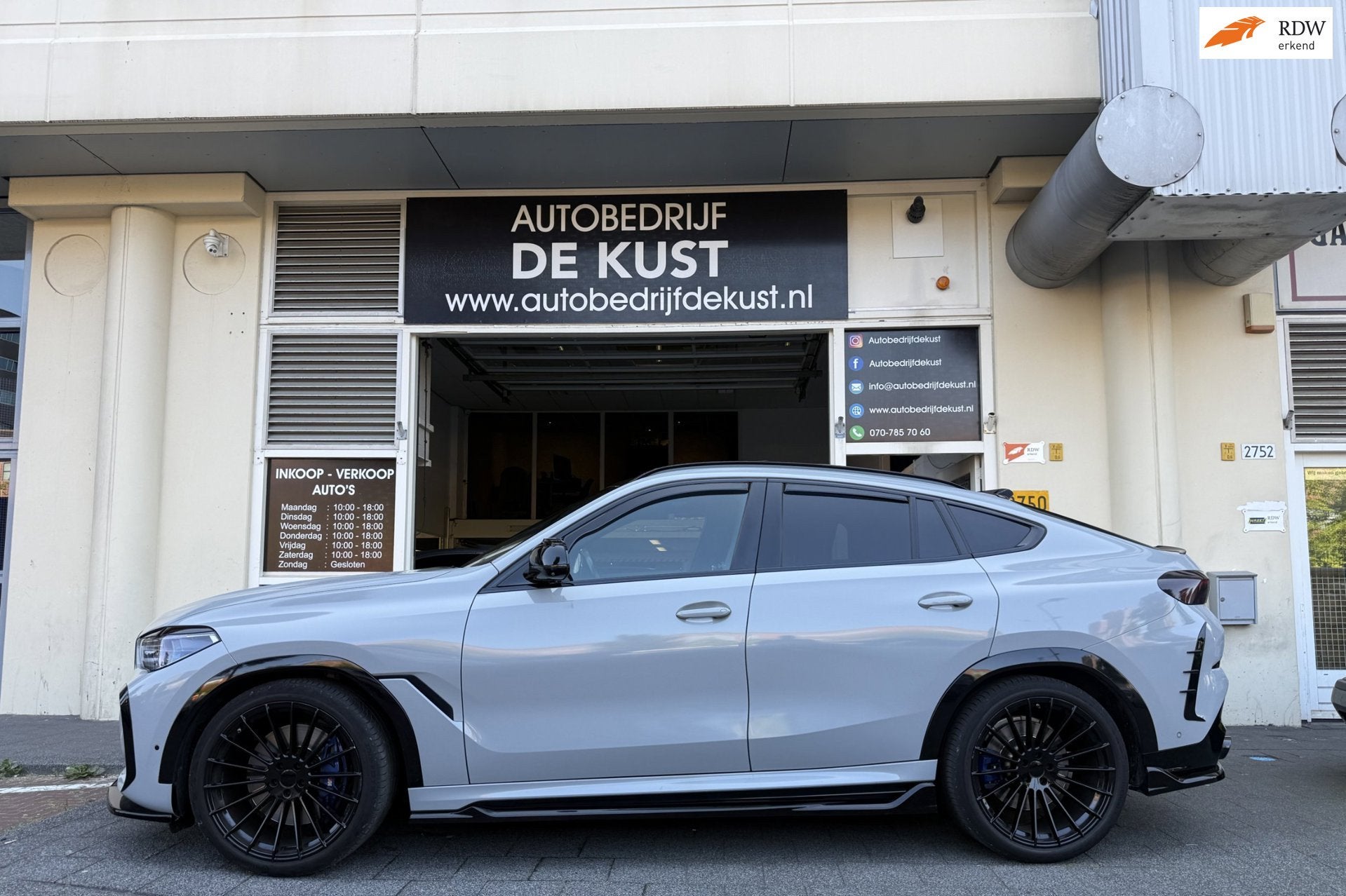 BMW X6 BOMVOLLE xDrive40i 2020 – Unieke custom uitvoering!, Automaat, Gebruikt, 340 pk, Bedrijf