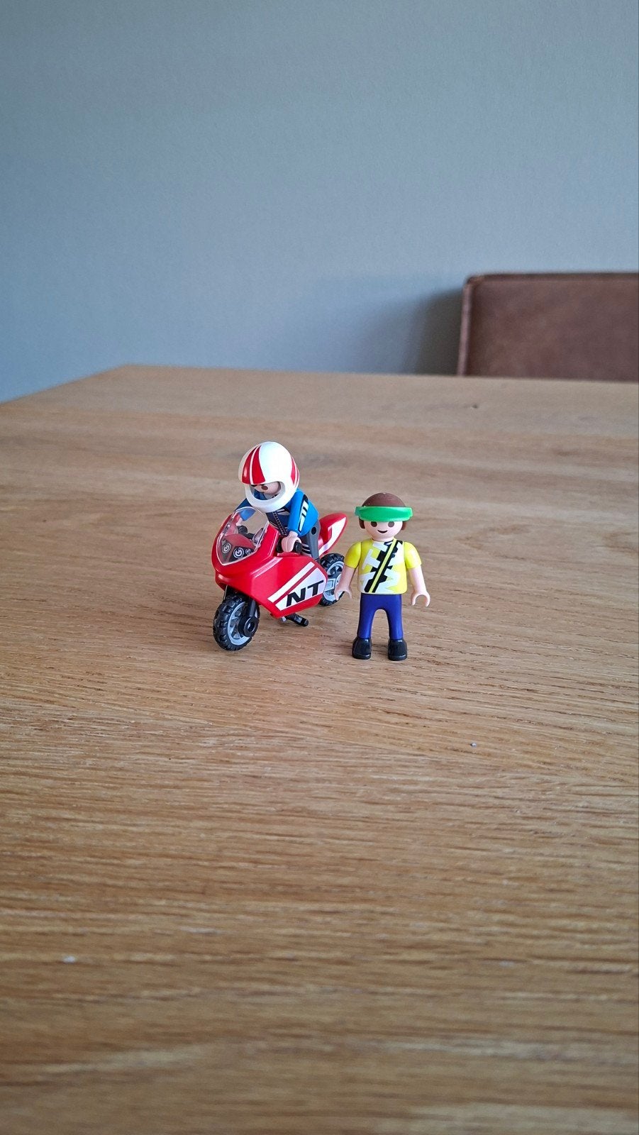 Playmobil 4780 motorracer met vlaggenzwaaier, Ophalen of Verzenden, Zo goed als nieuw