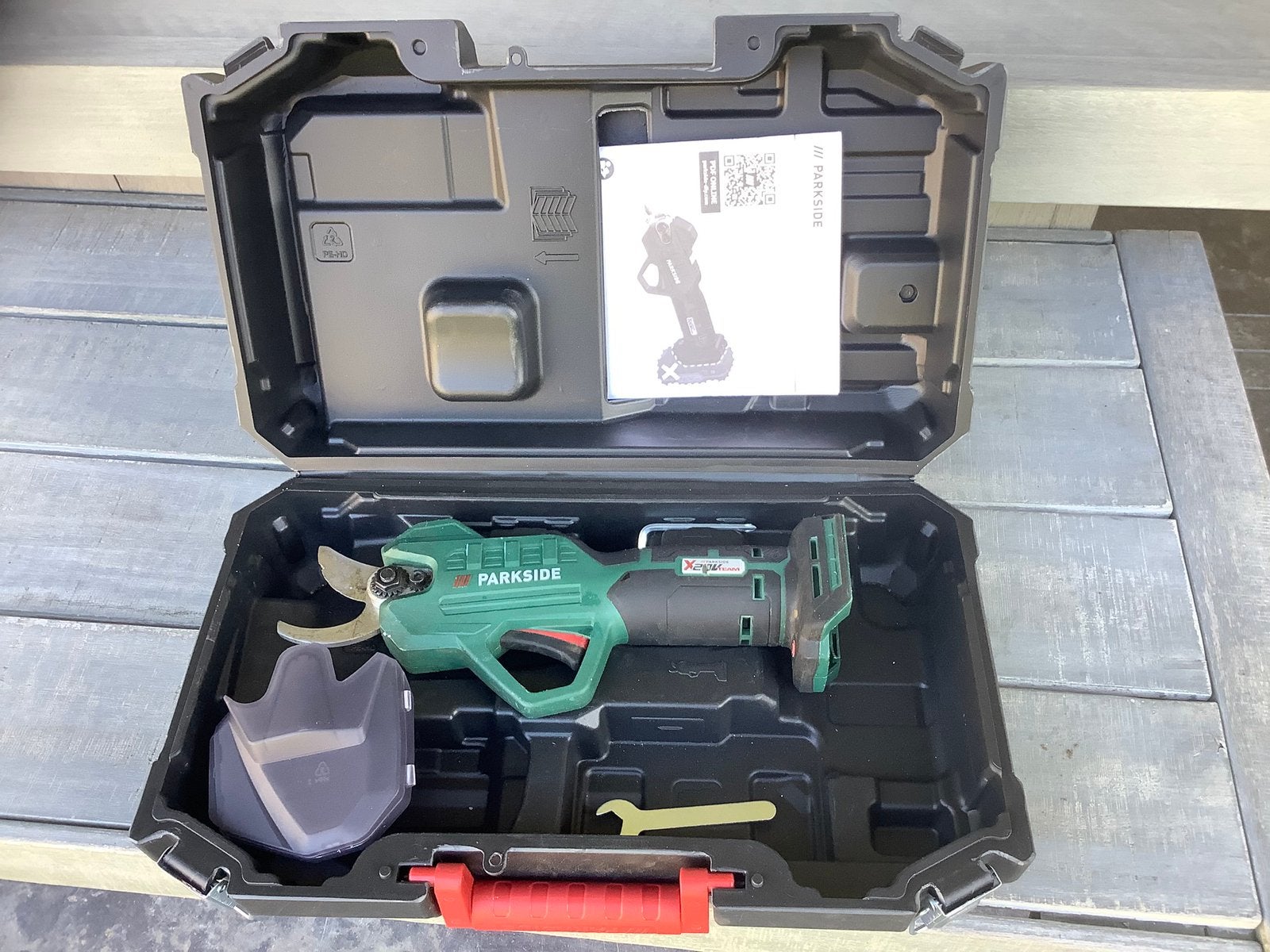Parkside snoeischaar/takkenschaar 20V, Minder dan 30 mm, Gebruikt, Decoupeerzaag, Ophalen of Verzenden