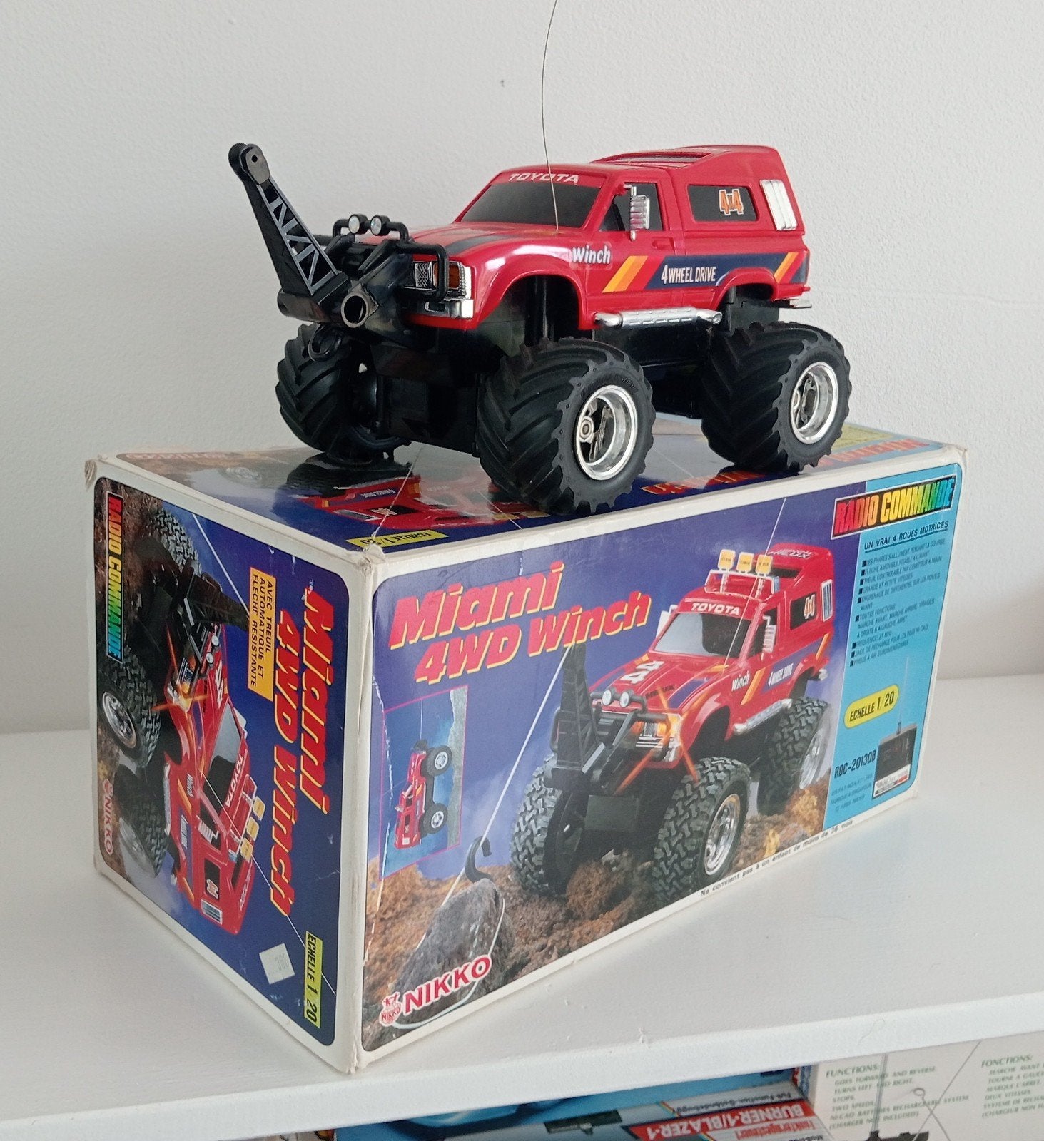 Vintage RC Nikko Toyota Hilux 4WD, Ophalen of Verzenden, Overige schalen, Auto offroad