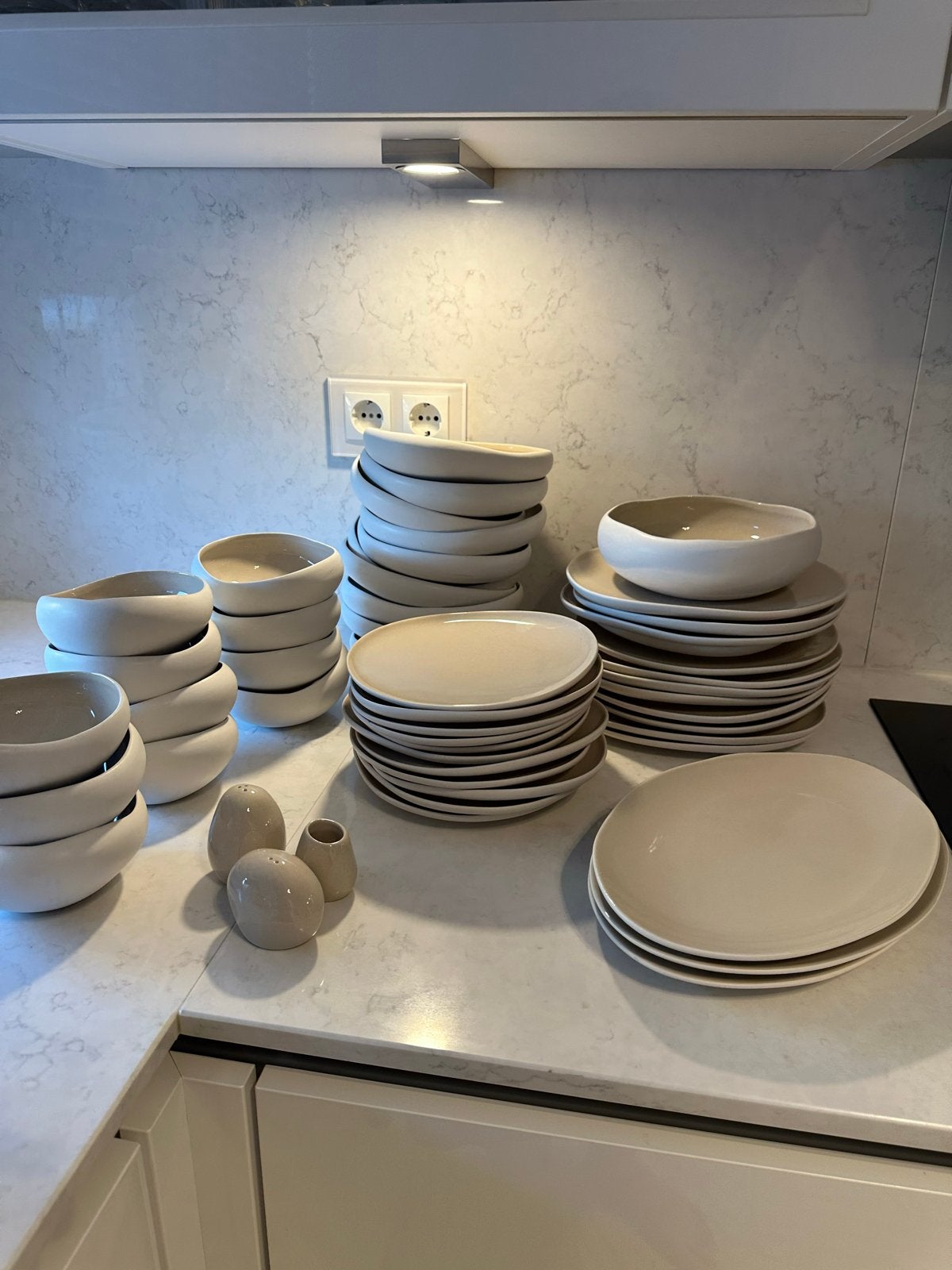 Karaca Streamline Cupid servies set - Volledig, Ophalen, Overige merken, Keramiek, Zo goed als nieuw