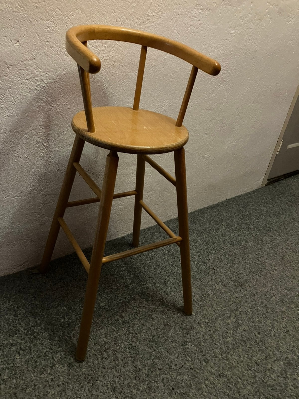 Houten peuterstoel, Ophalen, Zo goed als nieuw, Meegroeistoel