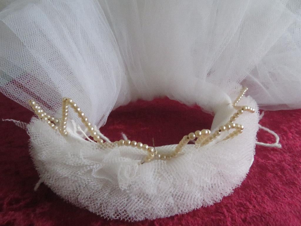Vintage  BRUIDSSLUIER 190 cm. lang, Antiek en Kunst, Antiek | Kleding en Accessoires, Ophalen of Verzenden, Dames