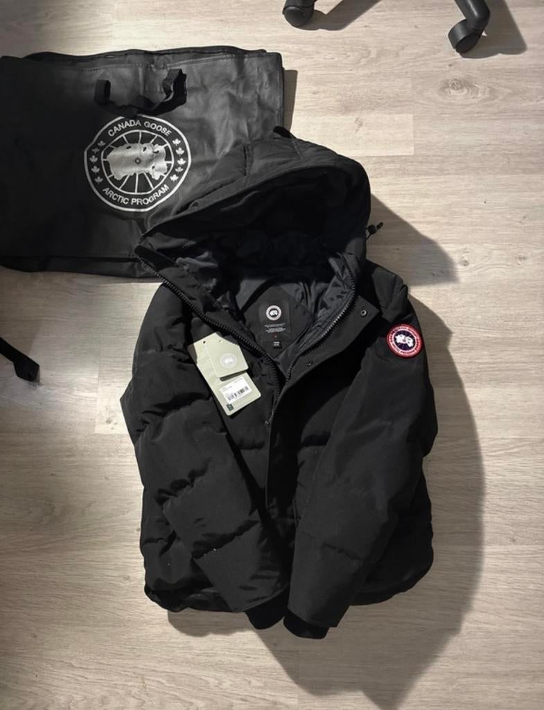 Canada Goose jas maat M - Nieuw met labels, Kleding | Heren, Jassen | Winter, Verzenden, Nieuw, Maat 48/50 (M), Zwart