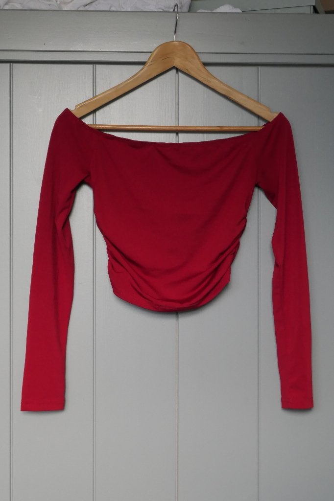 Top rood off-shoulder | XS | Shein, Kleding | Dames, Tops, Ophalen of Verzenden, Zo goed als nieuw, Lange mouw, Maat 34 (XS) of kleiner