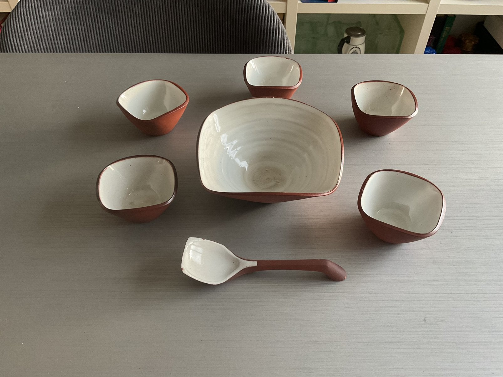 Ravelli 205 pindaset / snackbakjes terracotta & wit jaren 50, Ophalen of Verzenden
