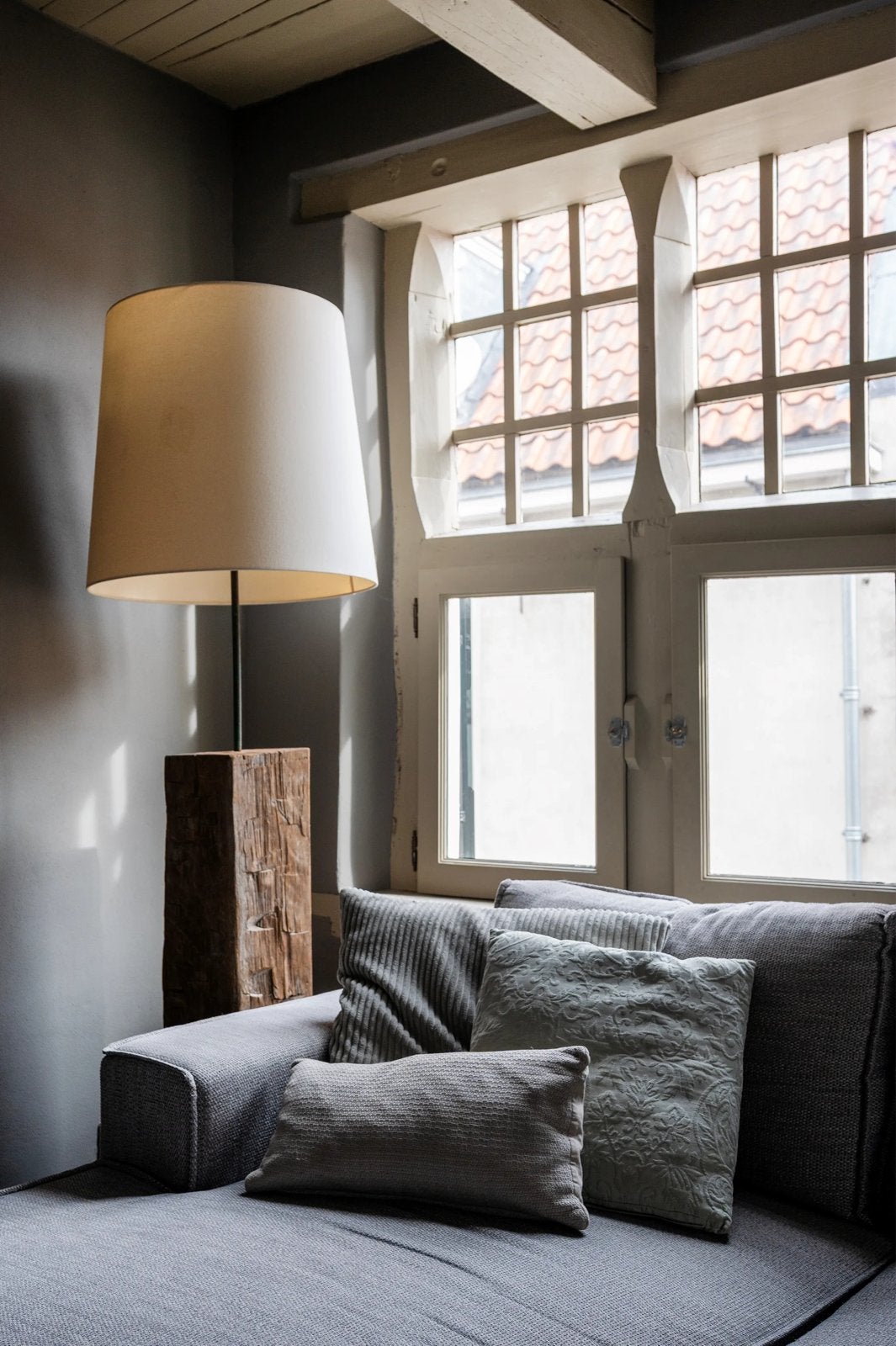 Stoere landelijke vloerlamp, Ophalen, E27 (groot), 150 tot 200 cm, Hout