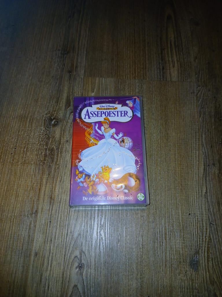 Assepoester Disney VHS band, Alle leeftijden, Ophalen of Verzenden, Gebruikt, Overige genres