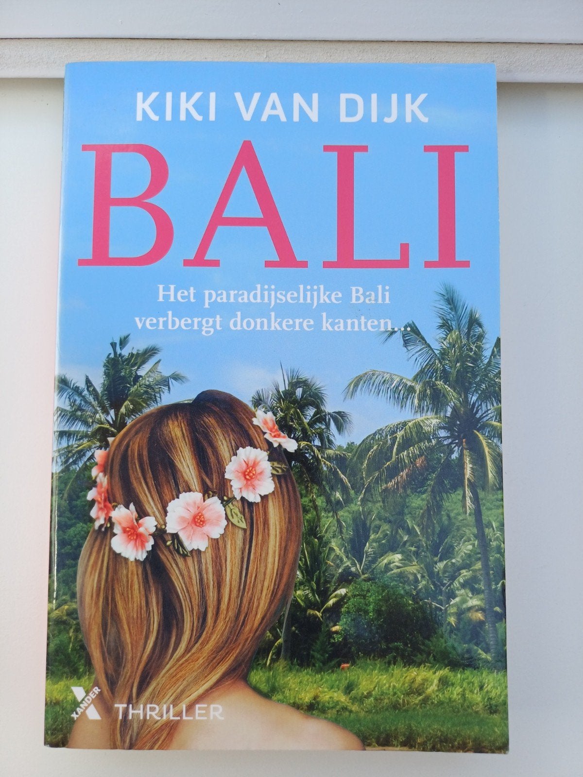 Kiki van Dijk - Bali, Boeken, Ophalen of Verzenden, Zo goed als nieuw, Kiki van Dijk