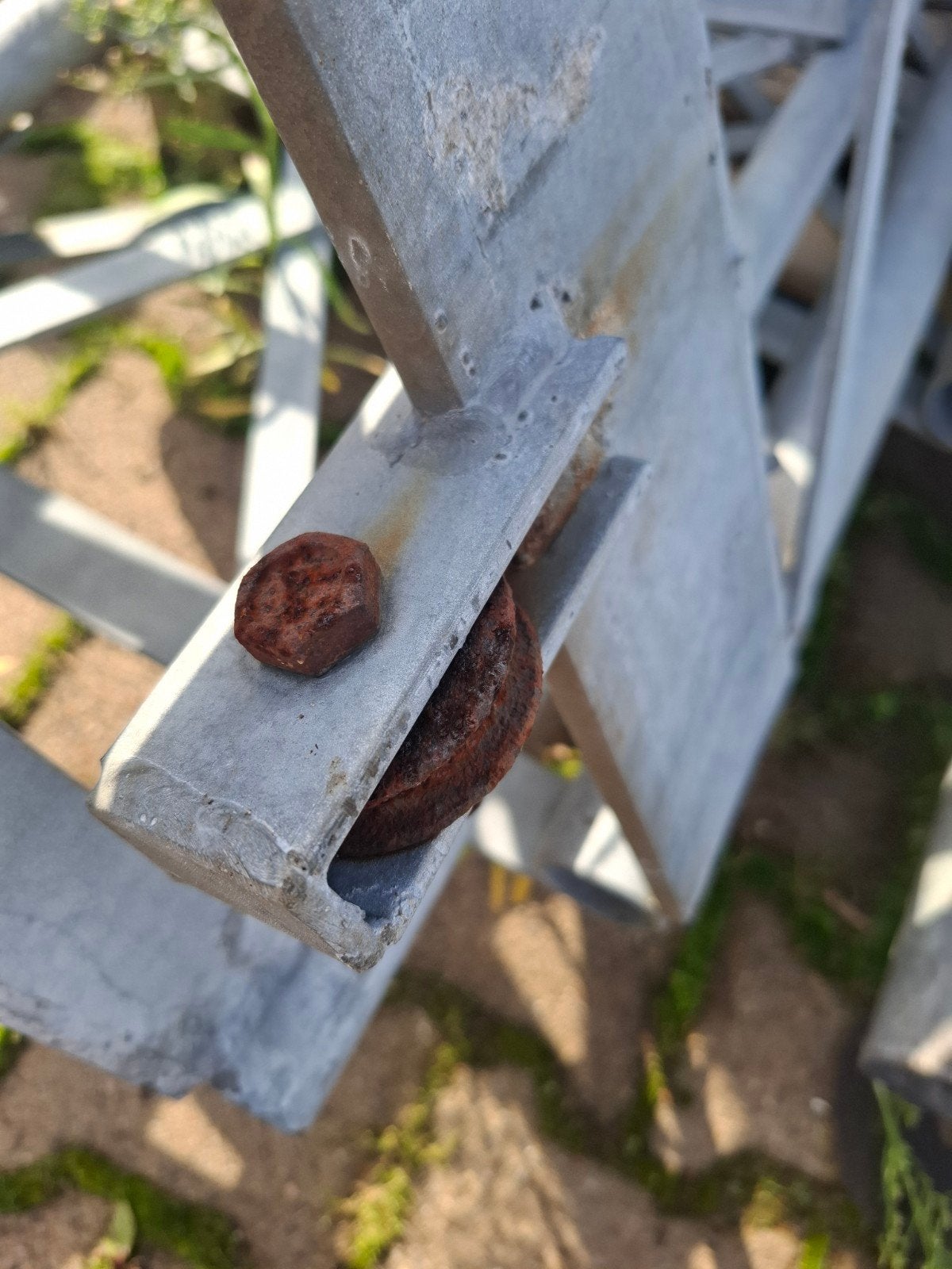 Foto 11 van 3 x 5 gegalvaniseerde uitschuifbare zendmast