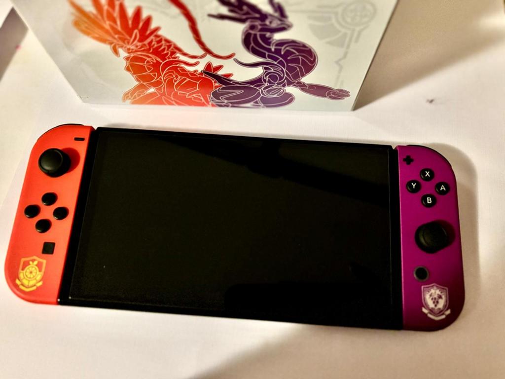 Nintendo switch Oled Pokémon Scarlet & Violet editie, Spelcomputers en Games, Ophalen of Verzenden