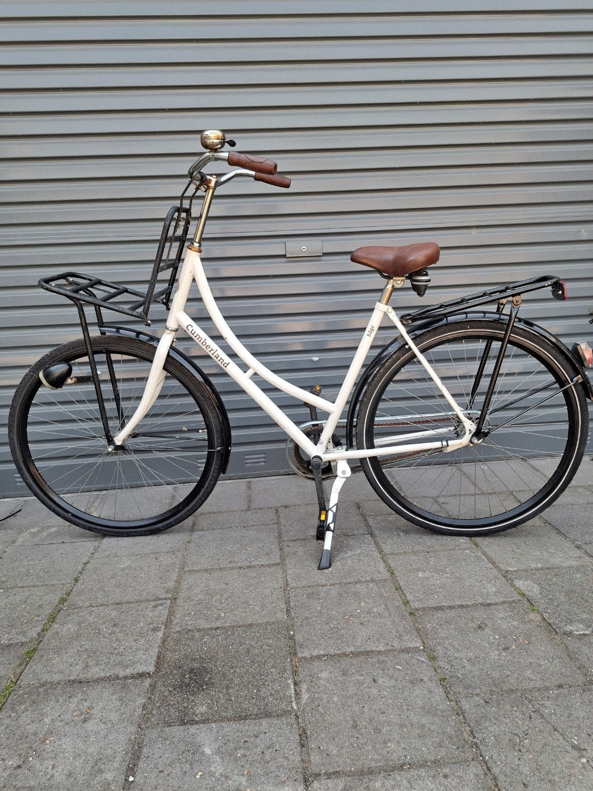 Damesfietsen, Ophalen
