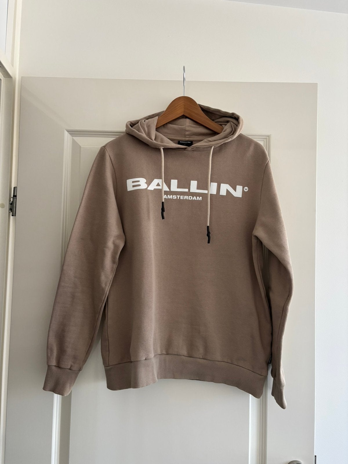 Hoodie Ballin maat L heren., Kleding | Heren, Ophalen of Verzenden, Zo goed als nieuw, Maat 52/54 (L), Beige