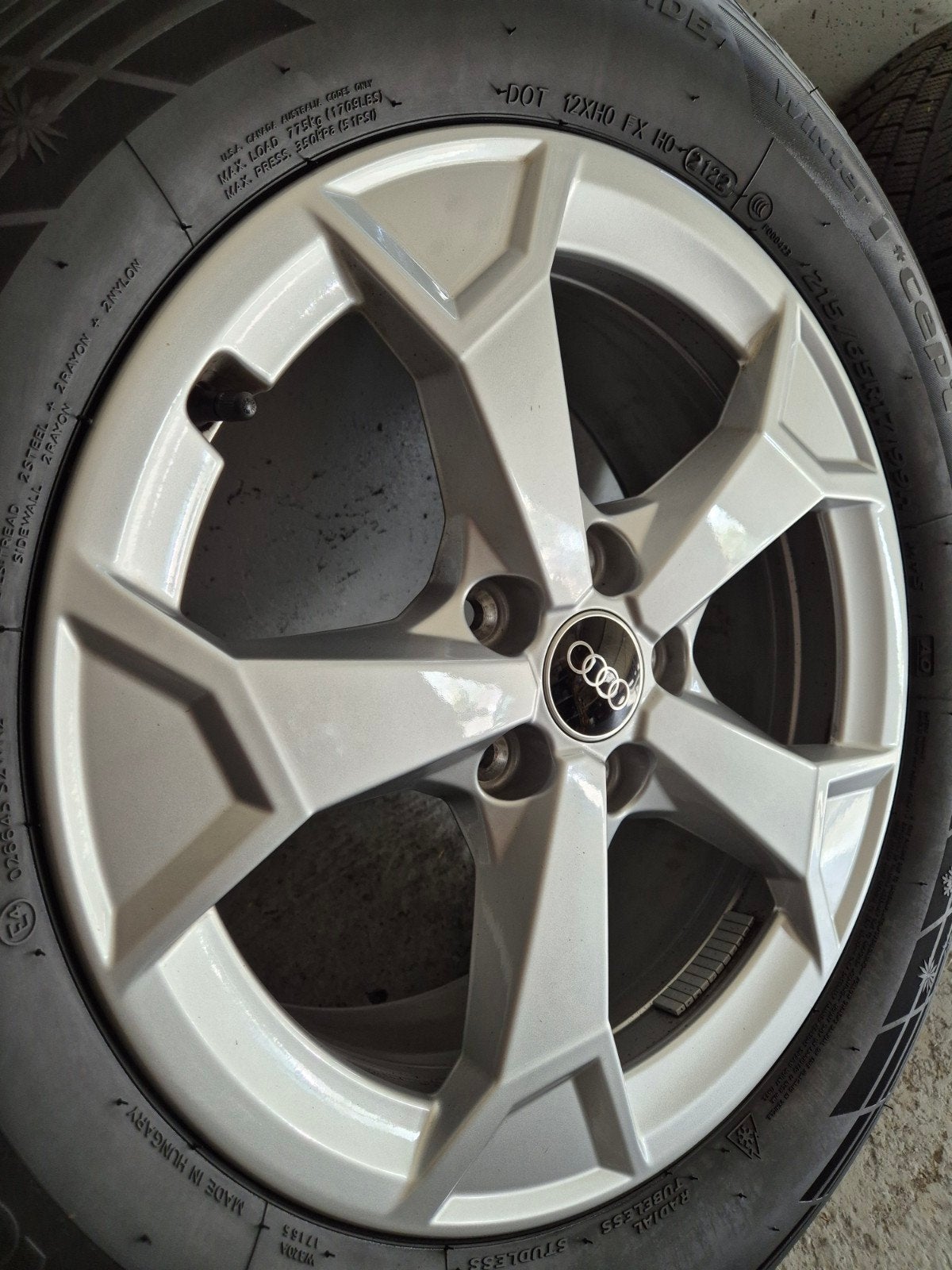 5x112 / 17inch ORGINEEL AUDI Q3 WINTERSET ALS NIEUW, Ophalen, 215 mm, Banden en Velgen, 17 inch