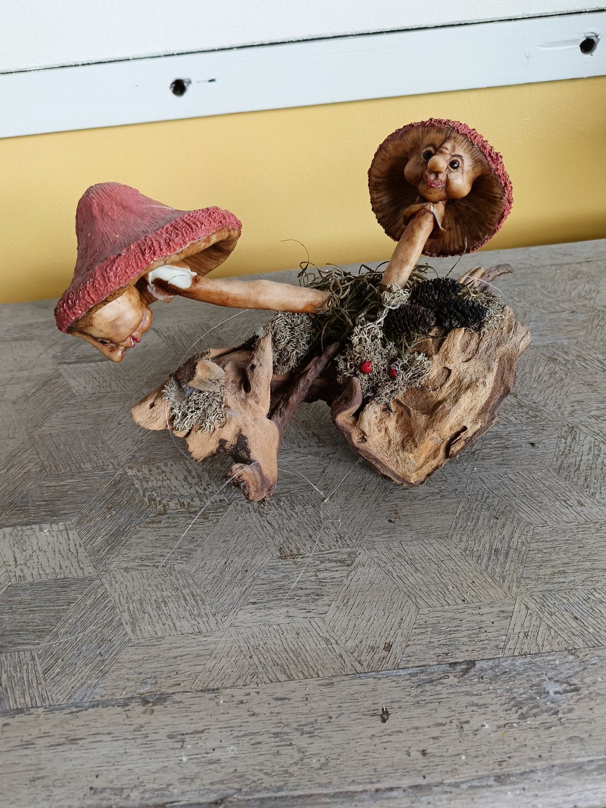 Kabouter paddenstoel beeldje - beschadigd, Overige onderwerpen, Natuurlijk materiaal, Ophalen of Verzenden, Handgemaakt