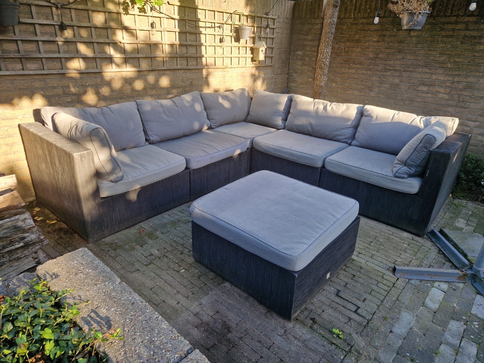 Hoekbank met losse poef - 250x250cm, Gebruikt, Bank, Meer dan 8 zitplaatsen, Ophalen of Verzenden