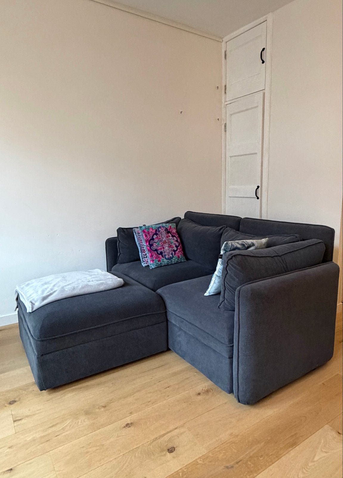 IKEA bank grijs ribstof met poef, afneembare hoezen, Ophalen, 150 tot 200 cm, Tweepersoons, Zo goed als nieuw