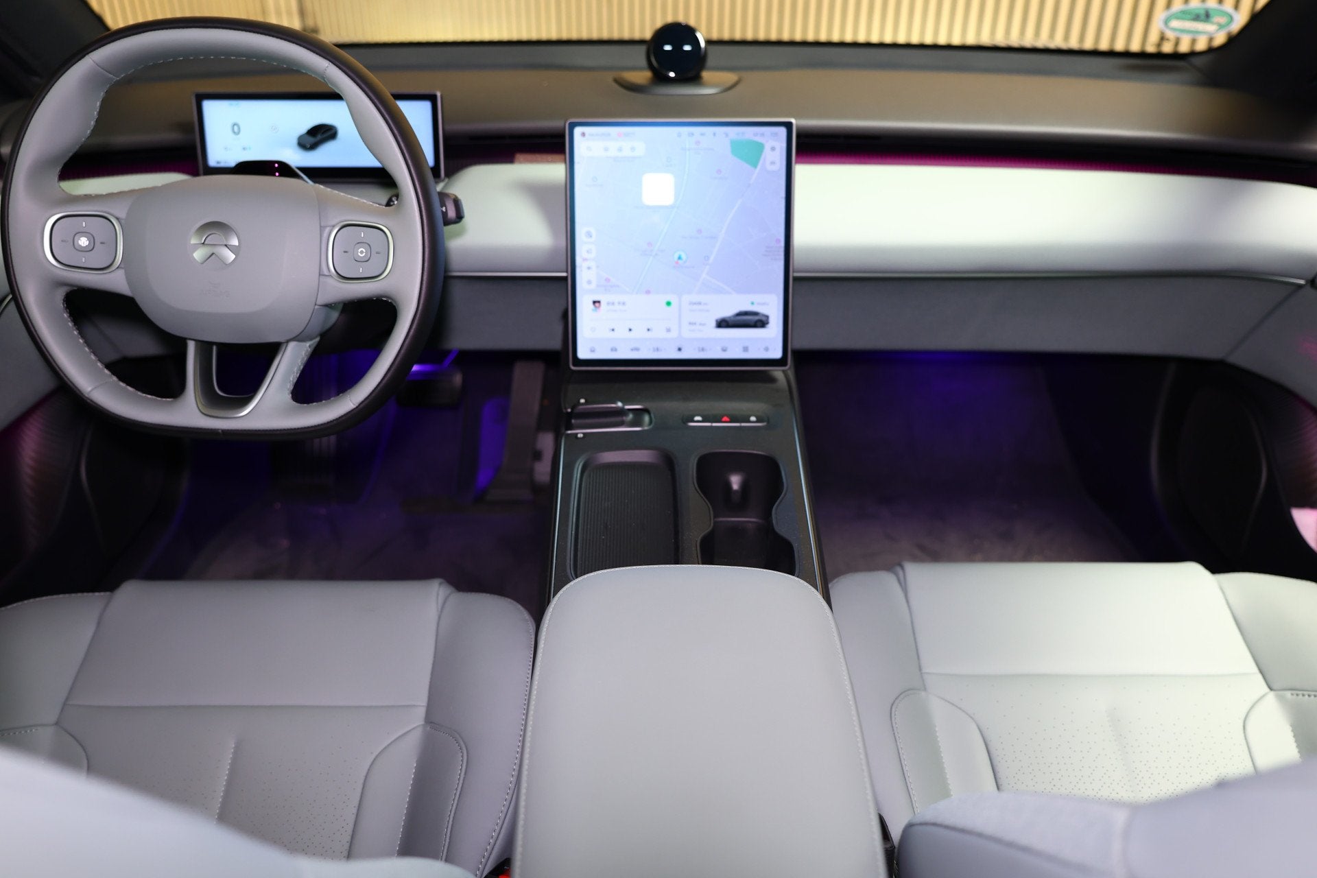 NIO ET5 75 kWh VIRTUAL NAVI AMBIENT ELEK.STOEL 360 CAM NOMI, Auto's, Gebruikt, Leder en Stof, 489 pk, 25 min