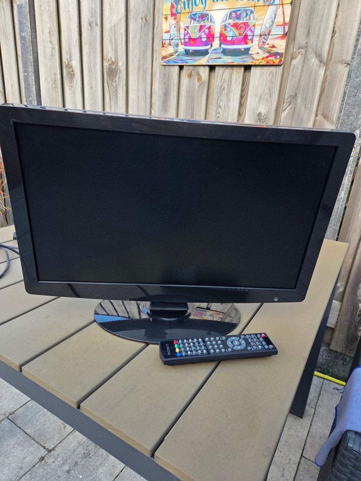 Q.MEDIA 22" LCD TV met ingebouwde DVD-speler, Zo goed als nieuw, 40 tot 60 cm, Ophalen, Overige merken