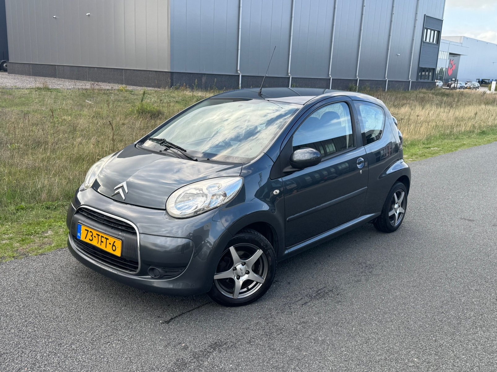 Citroën C1 1.0 3-DRS 2012 Grijs Nap! lm velgen! Airco!, Auto's, Voorwielaandrijving, 4 stoelen, C1, 68 pk