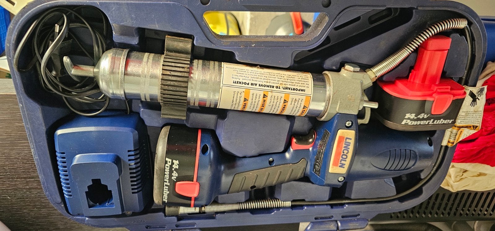 Lincoln Accu vetspuit 14.4V in topcomet toebehoren, Ophalen, Zo goed als nieuw