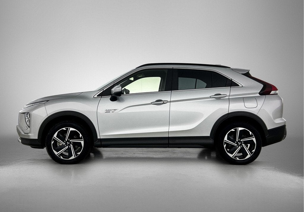 Mitsubishi Eclipse Cross 2.4 PHEV Instyle | Trekhaak | Origi, Auto's, Mitsubishi, Automaat, 4 cilinders, Leder en Stof, 120 €/maand