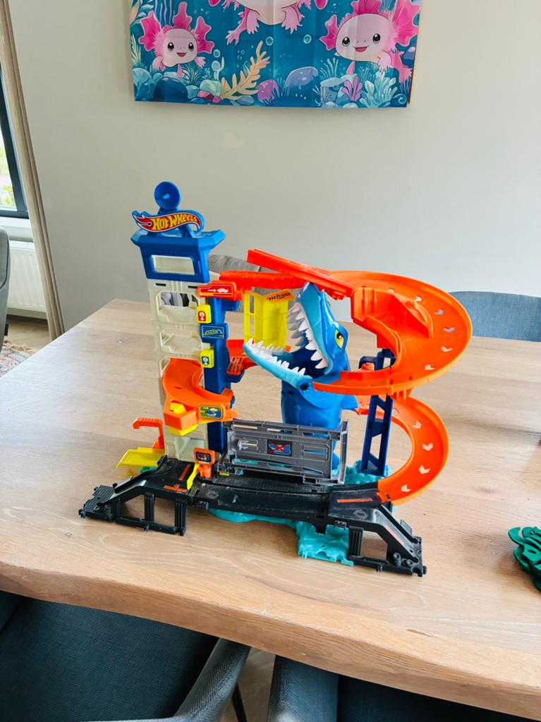 Hotwheels racebaan, Kinderen en Baby's, Speelgoed | Racebanen, Racebaan, Verzenden, Zo goed als nieuw, Met looping