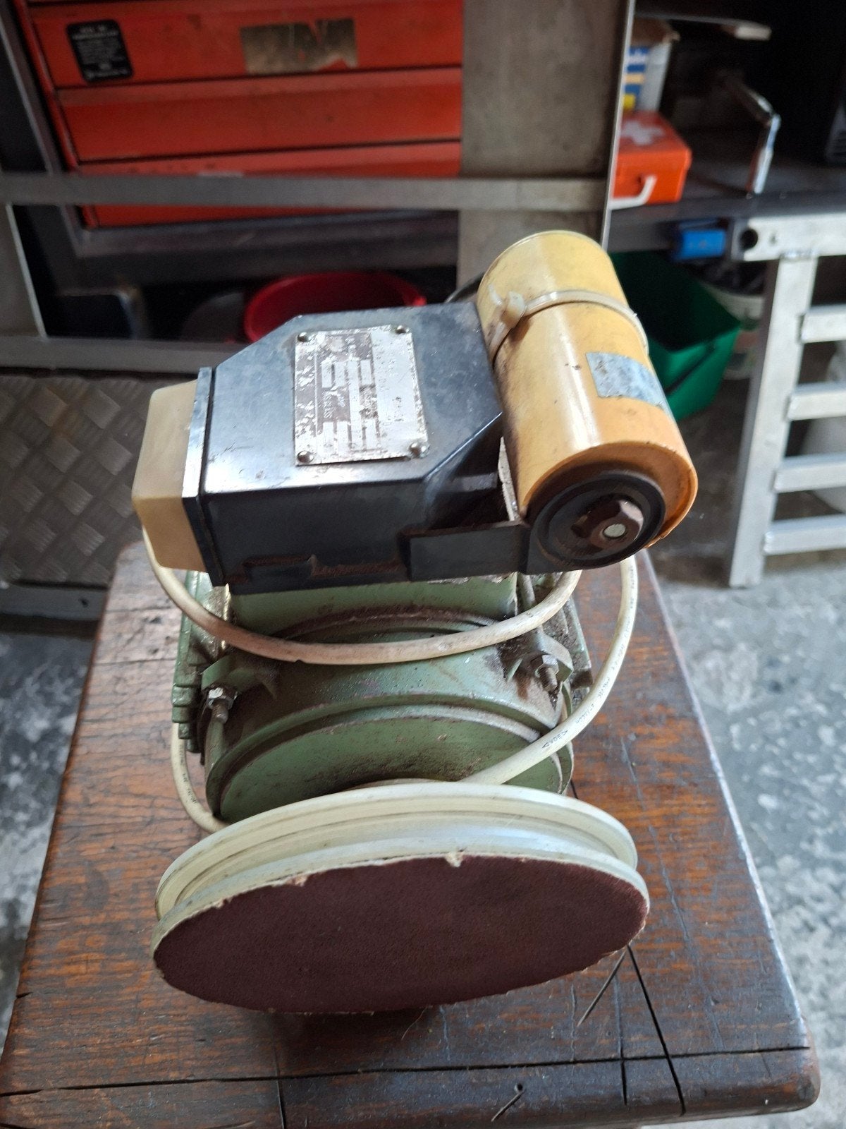 Elektromotor 220V met schuurschijf, Ophalen, Gebruikt, Minder dan 600 watt, Overige typen
