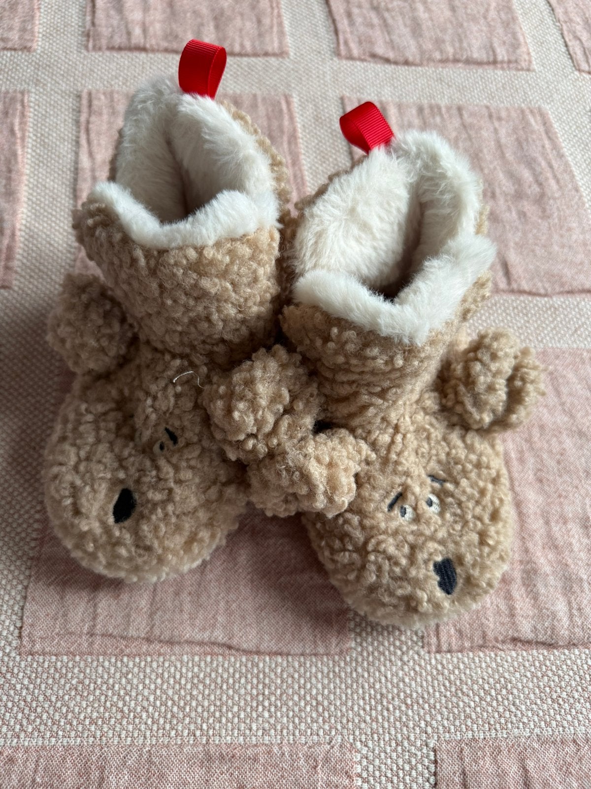 Kids hema home shoes, Kinderen en Baby's, Babykleding | Schoentjes en Sokjes, Ophalen of Verzenden, Zo goed als nieuw, Jongetje of Meisje