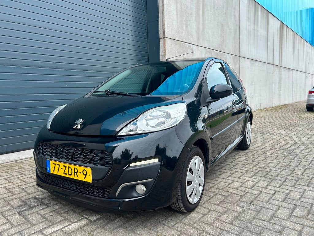 Peugeot 107 1.0i Envy LED AIRCO NAP 5DRS, Auto's, Peugeot, Voorwielaandrijving, Euro 5, Stof, Gebruikt