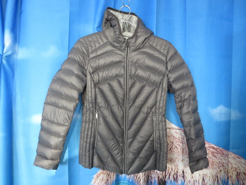 echte dons en veren jas capuchon + inpakzakje 38 grijs BCBG, Kleding | Dames, Maat 38/40 (M), BCBG, Ophalen of Verzenden, Zo goed als nieuw