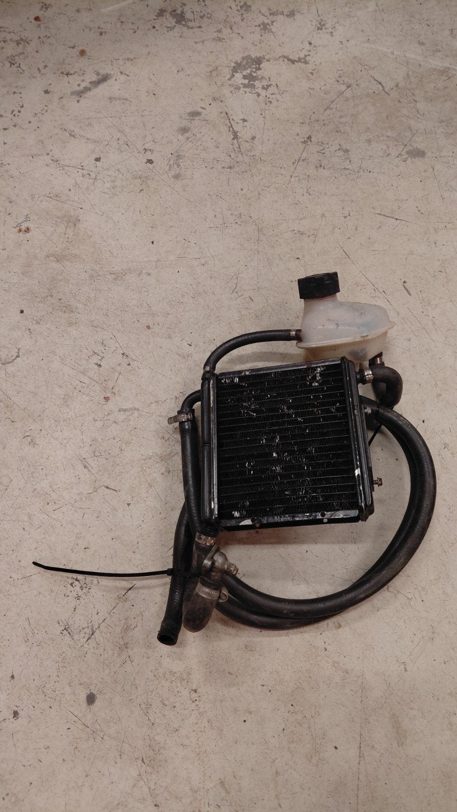 Aprilia sr radiator met slangen en tankje, Ophalen of Verzenden