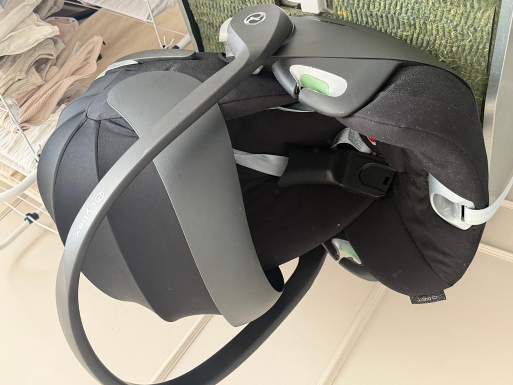 Cybex Platinum Cloud T i-Size incl adapters, Ophalen of Verzenden, Zo goed als nieuw, Benzine, Overige modellen