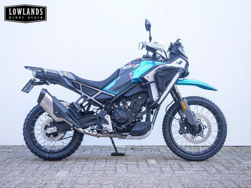 CFMOTO 450 MT SPECIAL EDITION (bj 2026), 2 cilinders, Bedrijf, Onbekend, 449 cc