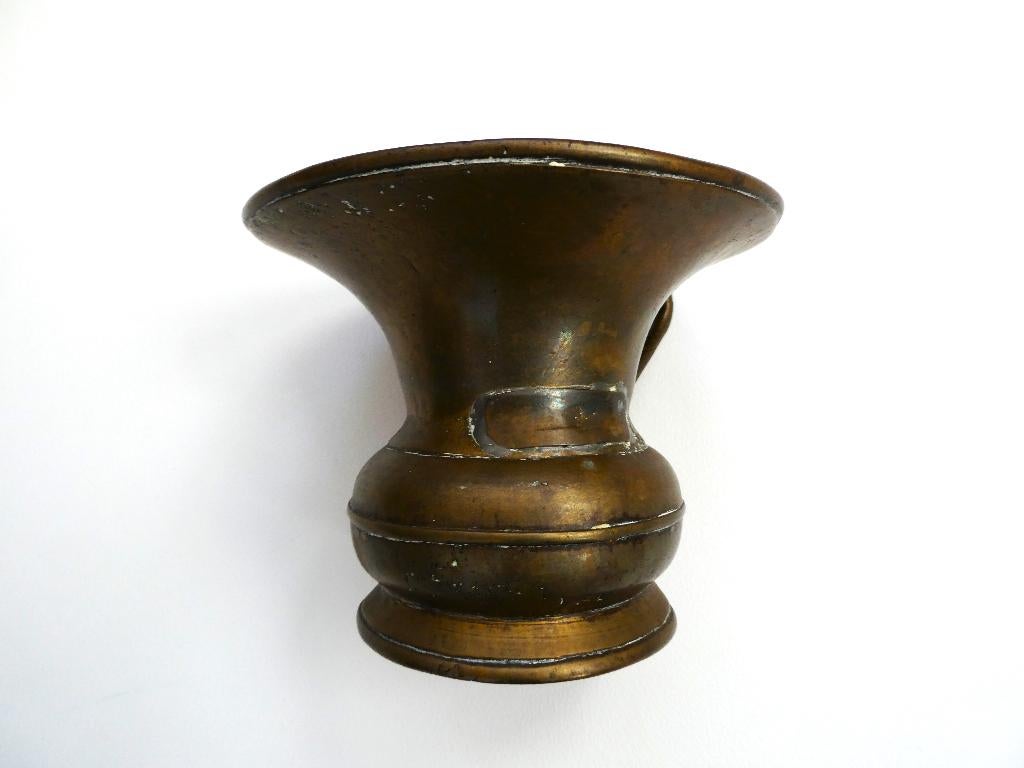Antieke messing kwispedoor met een patina midden 19e eeuw, Ophalen of Verzenden