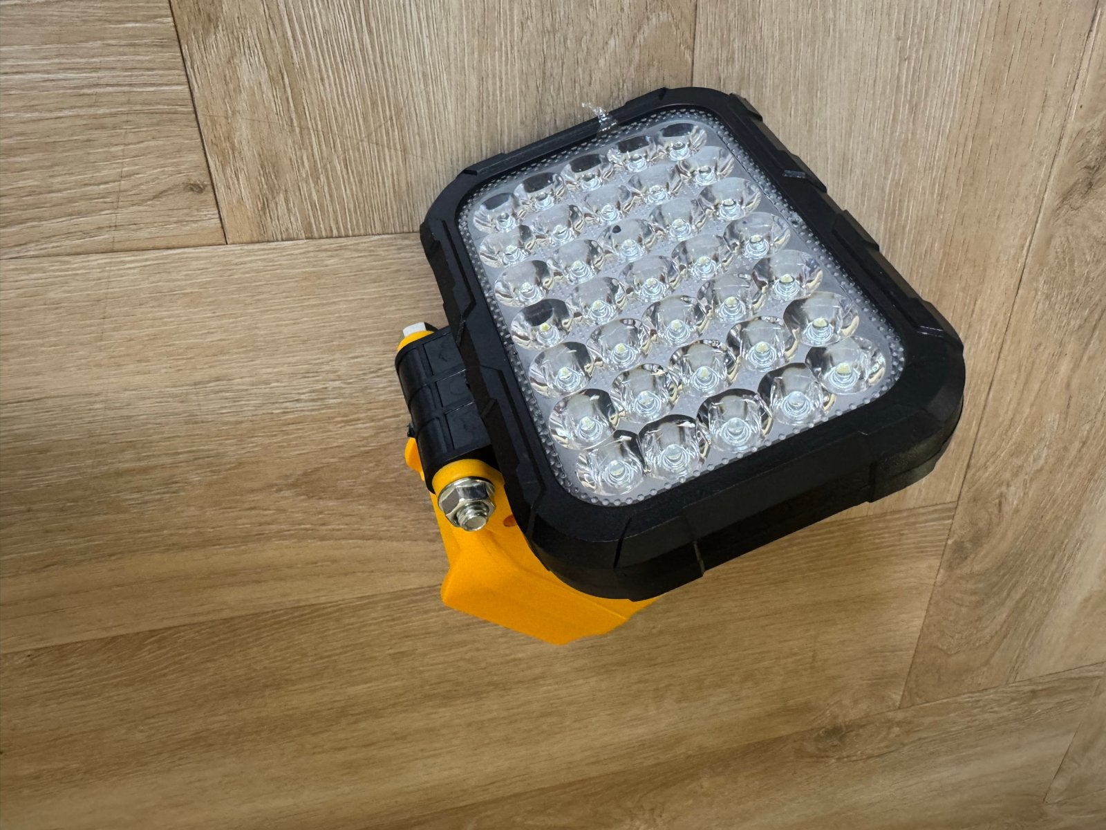 Werkplaatslamp DeWalt 18V/20V Accu LED Bouwlamp, Ophalen, Gebruikt