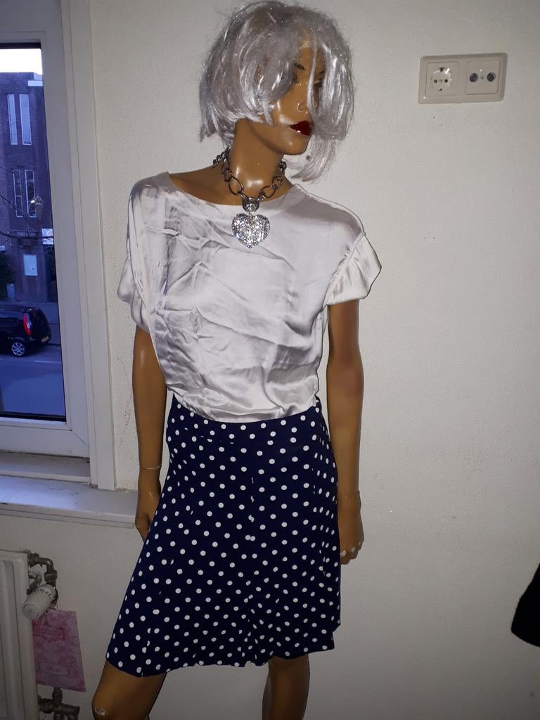 Leuke blauwe rok met witte stippen Sissy-boy maat S zgan, Kleding | Dames, Rokken, Zo goed als nieuw, Maat 36 (S), Blauw, Boven de knie