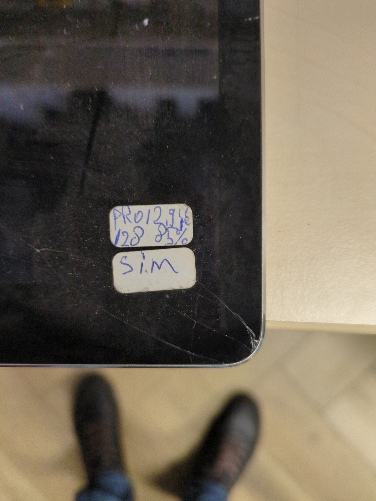 Foto 4 van 2x iPad Pro 12.9 128GB (SIM) met gebroken glas