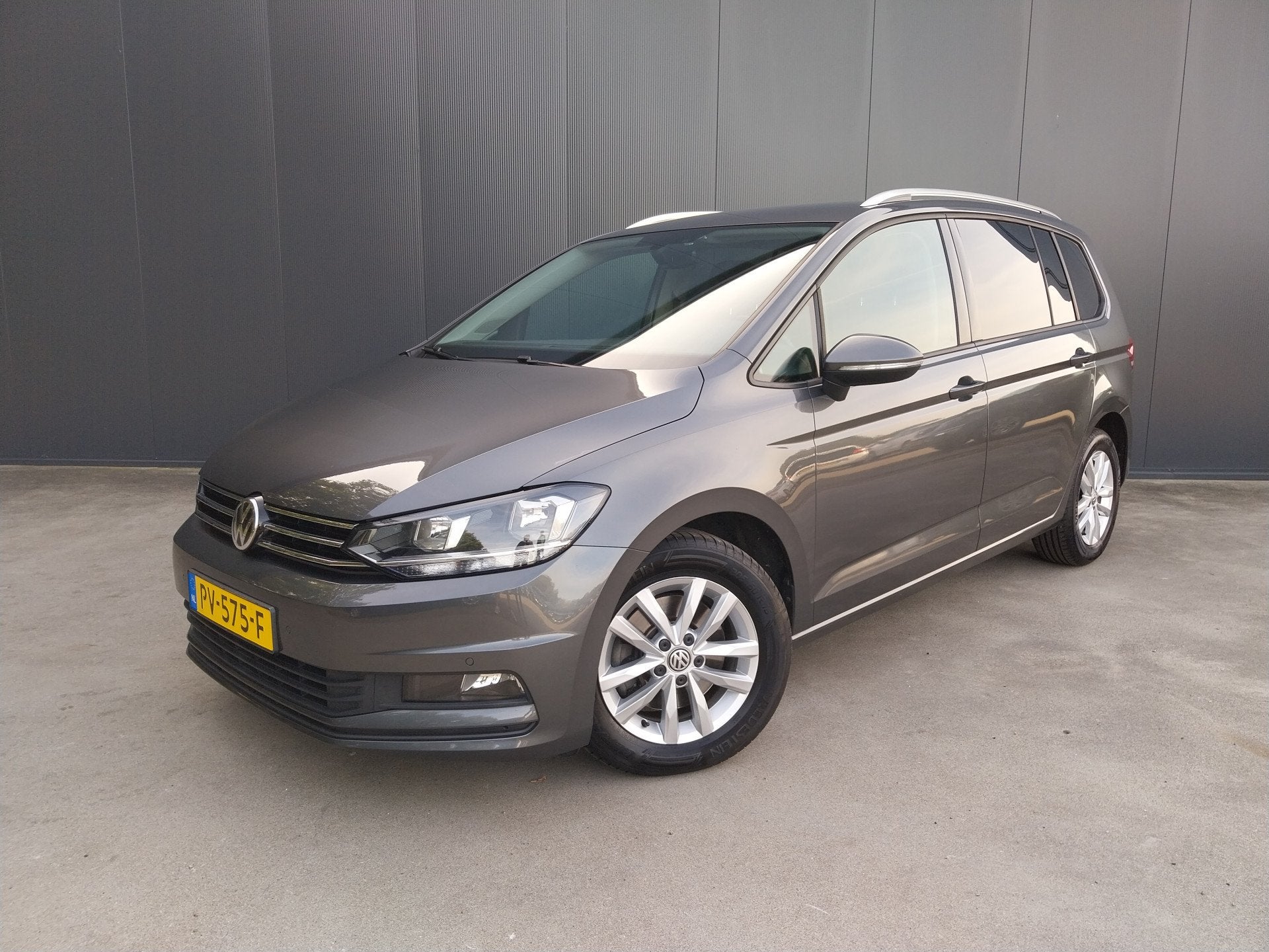 Volkswagen Touran 1.4 TSI 150 PK Comfortline ADAPT CRUISE CA, Voorwielaandrijving, Dealer onderhouden, Gebruikt, Euro 6