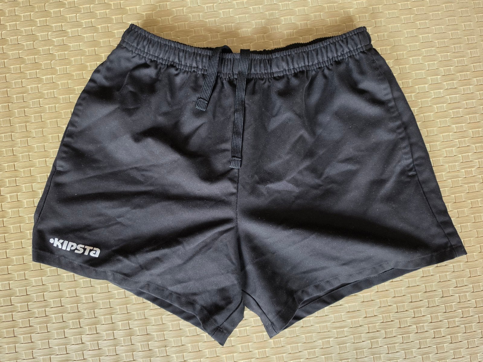 Kipsta sportbroekje zwart - Maat M, Kleding | Heren, Ophalen, Zo goed als nieuw, Zwart