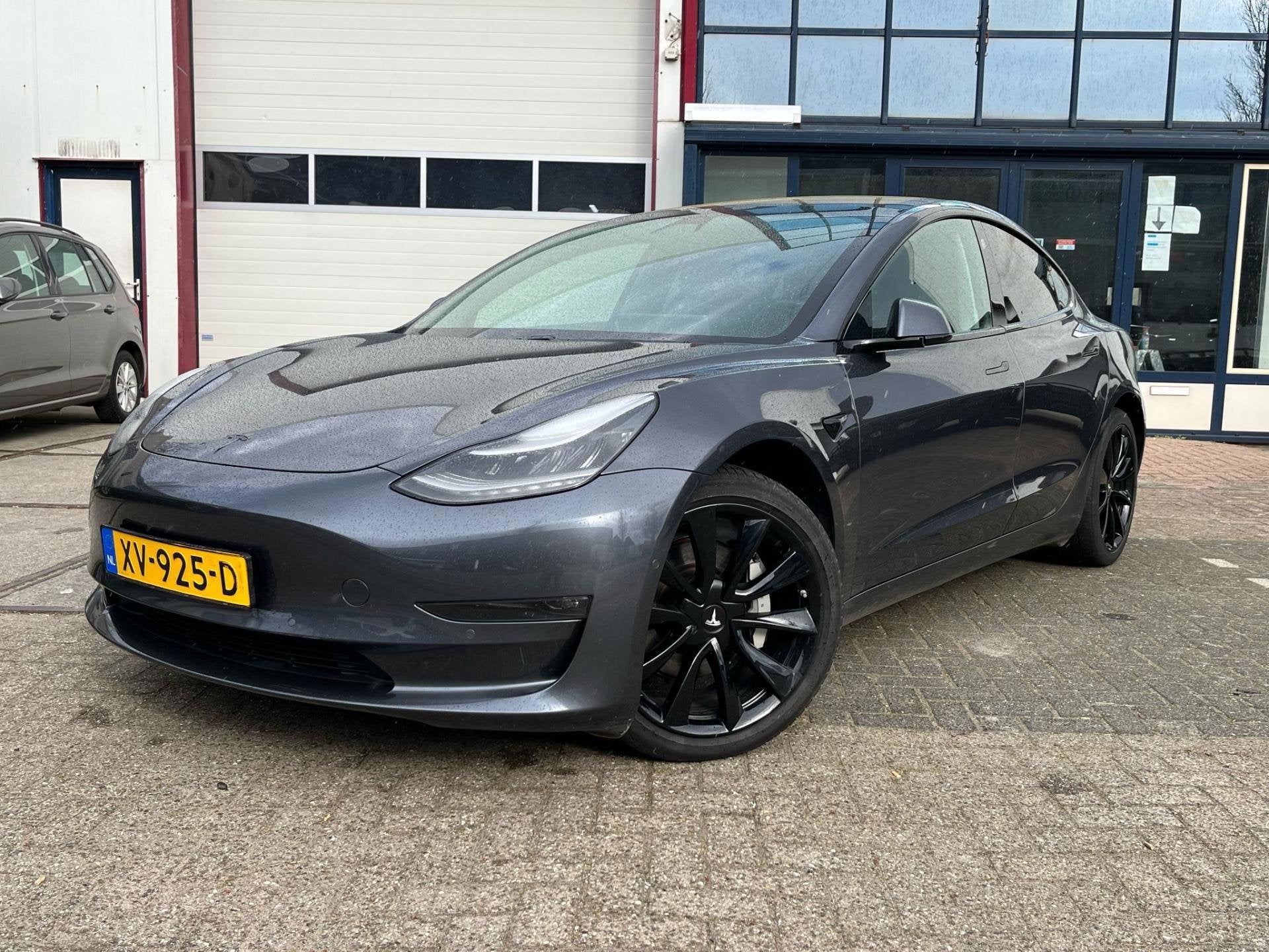 Tesla Model 3 Long Range AWD 75 kWh BLACK LINE!, Auto's, Automaat, Zilver of Grijs, 84 €/maand, Stoelverwarming