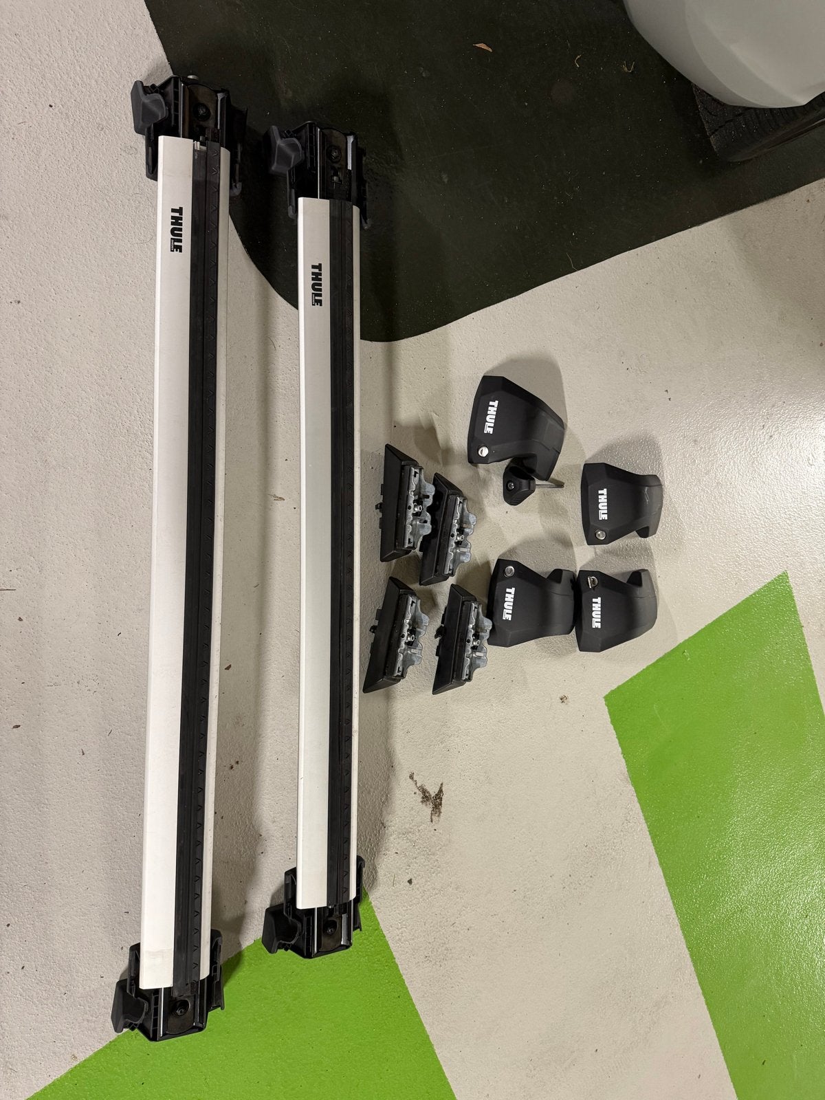 Thule WingBar Edge dakdragers, Ophalen, Gebruikt
