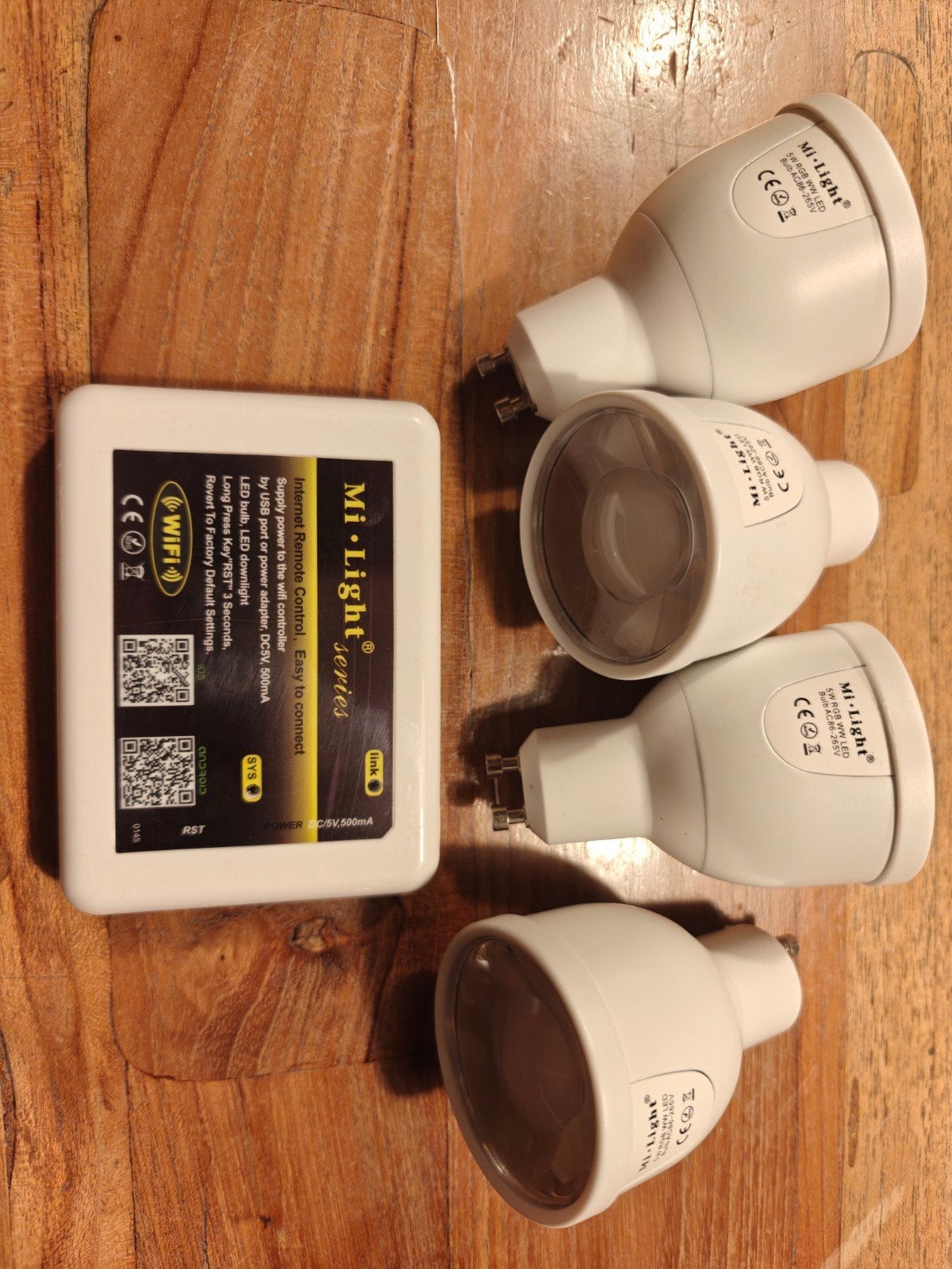 Mi-Light Wi-Fi controller met 4x GU10 RGB WW LED lampen, Ophalen, Gebruikt, Kunststof, Smart home compatibel
